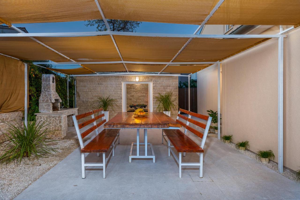 Villa Ostone Pula Exterior foto