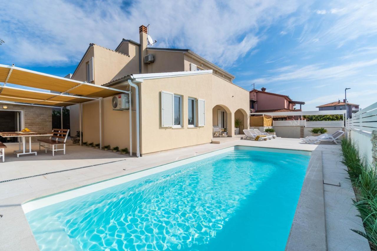 Villa Ostone Pula Exterior foto